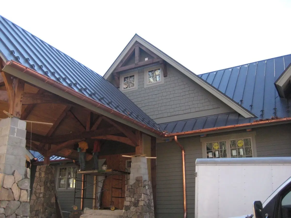 Craftsman Roofing team delivering quality roofing work in Vista